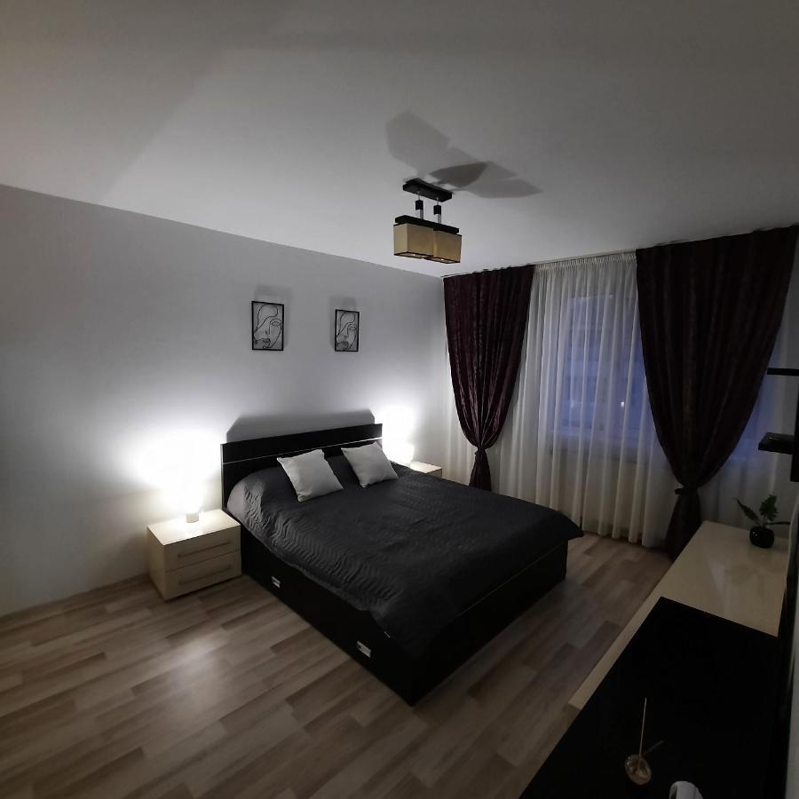 Apartament Kepa Din Piatra Neamţ Exteriör bild